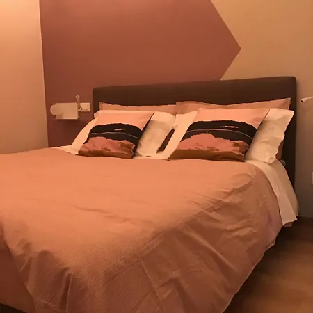 Moniga Hotel